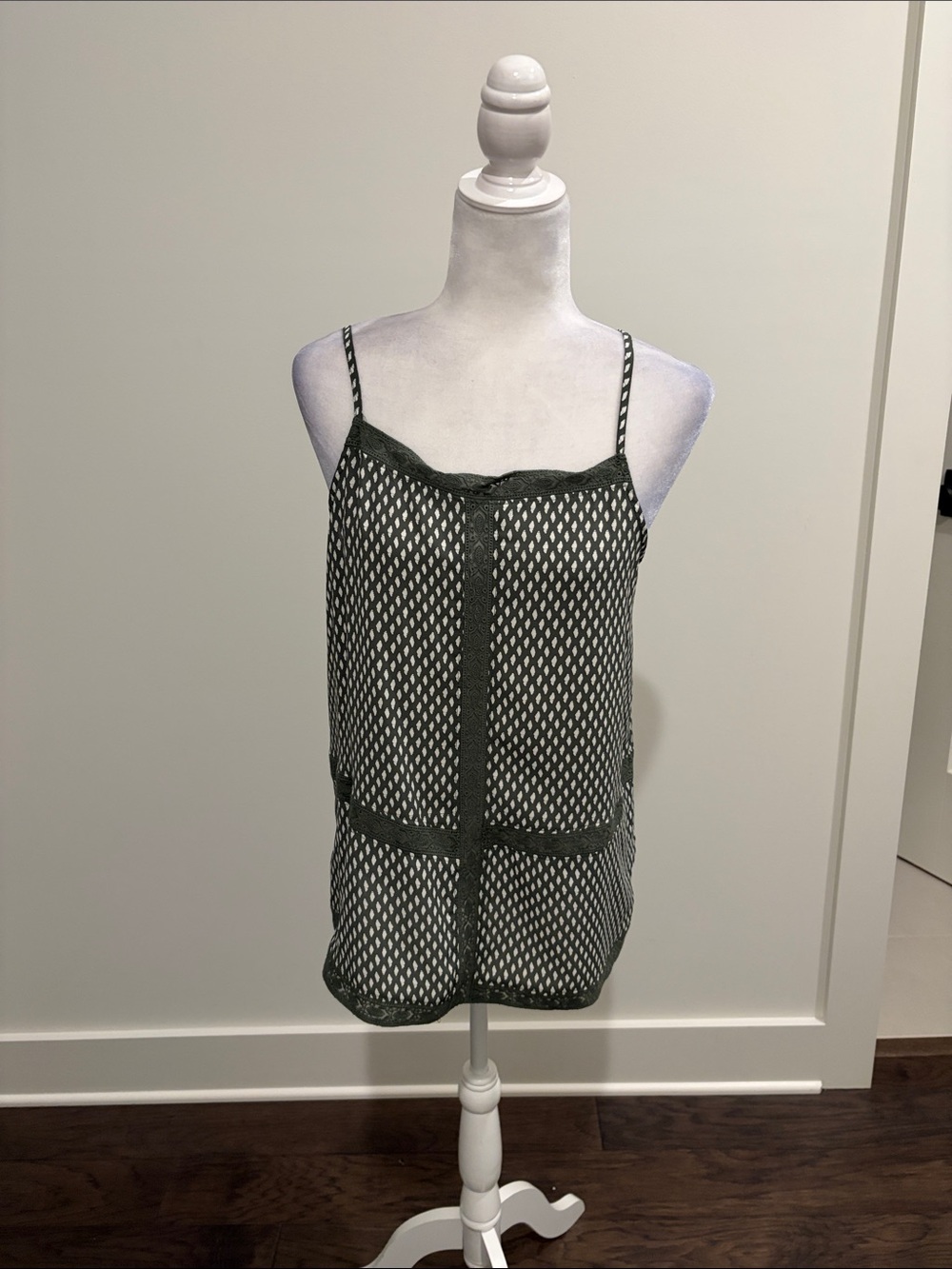 New With Tags Evereve Allison Joy Diamond Dot Tank Sz M